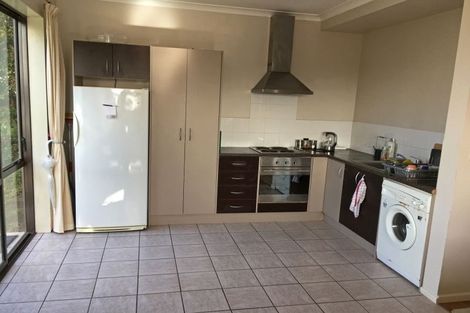 Photo of property in 8 Bruce Road, Glenfield, Auckland, 0629