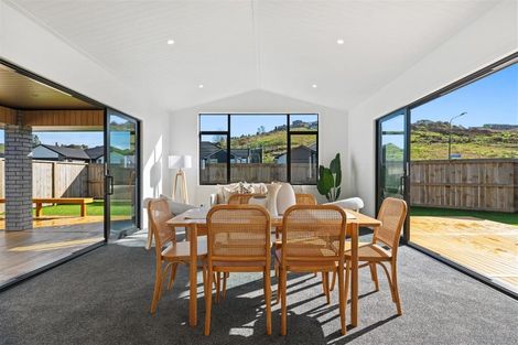 Photo of property in 1 Erlam Place, Matipo Heights, Rotorua, 3015