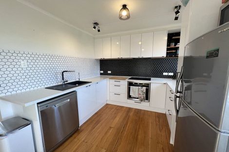 Photo of property in 1 Oriana Place, Highbury, Palmerston North, 4412