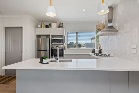 Photo of property in 8 Springside Court, Huntington, Hamilton, 3210