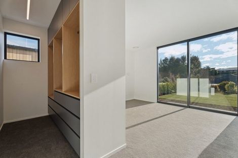 Photo of property in 44 Stackbrae Avenue, Wanaka, 9305