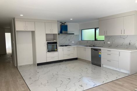 Photo of property in 10 Gulliver Place, Conifer Grove, Takanini, 2112