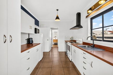 Photo of property in 6 Cambridge Street, Putaruru, 3411