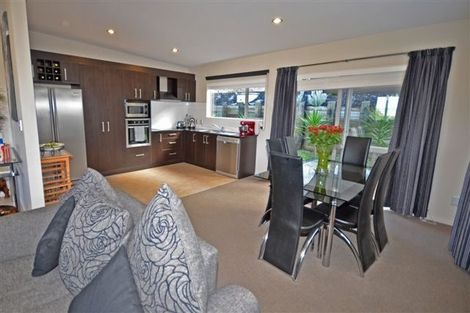 Photo of property in 11 Cityview Place, Massey, Auckland, 0614