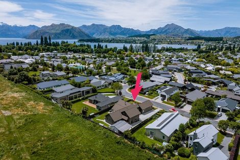 Photo of property in 48 Kelliher Drive, Wanaka, 9305