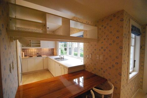 Photo of property in 19 Fitzherbert Terrace, Thorndon, Wellington, 6011