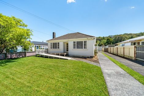 Photo of property in 73 Wellington Road, Wainuiomata, Lower Hutt, 5014