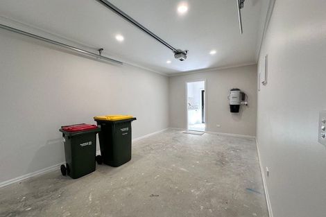 Photo of property in 17a Artesia Close, Shamrock Park, Auckland, 2016