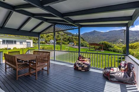 Photo of property in 11 Okiwi Crescent, Okiwi Bay, French Pass, 7193