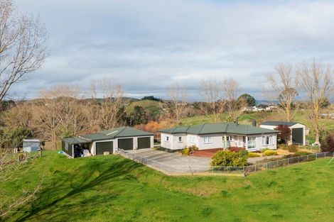 Photo of property in 1 Eagle Street, Waipawa, 4210