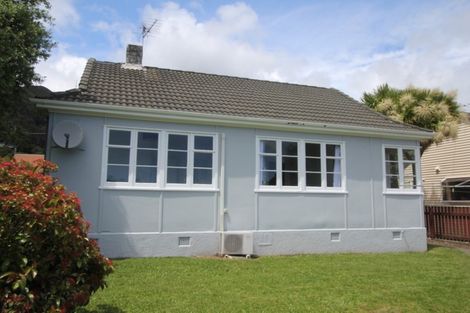 Photo of property in 90 Wilkie Crescent, Naenae, Lower Hutt, 5011