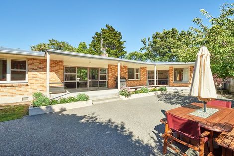 Photo of property in 39 Saint Albans Avenue, Hokowhitu, Palmerston North, 4410