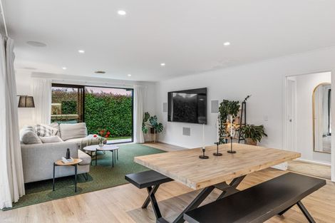 Photo of property in 25 Nobilo Road, Kumeu, 0810