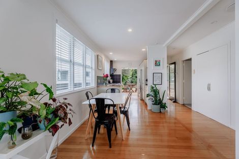 Photo of property in 13 Matapouri Road, Mangere Bridge, Auckland, 2022