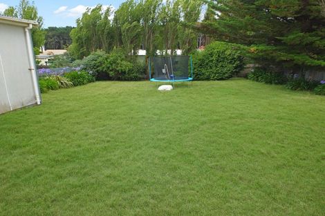 Photo of property in 9 Hennessy Street West, Foxton Beach, Foxton, 4815