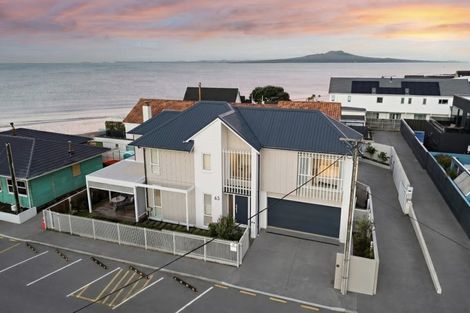 Photo of property in 63 Milford Road, Milford, Auckland, 0620