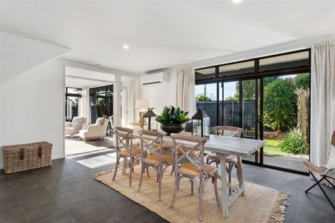 Photo of property in 2/108 Condell Avenue, Papanui, Christchurch, 8053