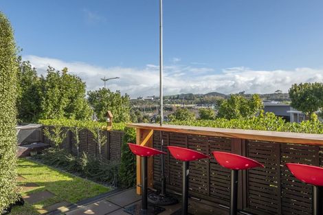 Photo of property in 2 Crater Close, Pyes Pa, Tauranga, 3112