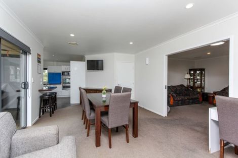 Photo of property in 10b Anderson Way, Highlands Park, New Plymouth, 4312