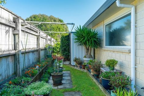 Photo of property in 98 Regent Drive, Paraparaumu Beach, Paraparaumu, 5032