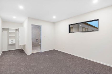 Photo of property in 18 Skua Road, Hobsonville, Auckland, 0616