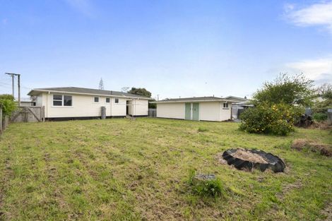 Photo of property in 3 Clifton Street, Bulls, 4818