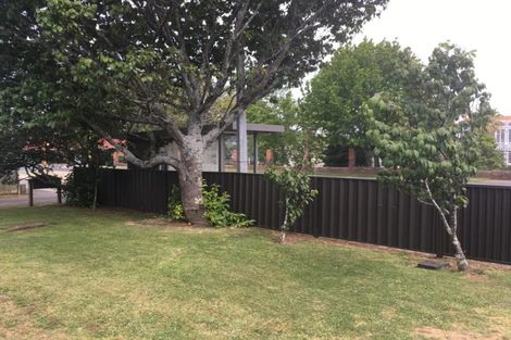 Photo of property in 1/77 Mangere Road, Otahuhu, Auckland, 1062