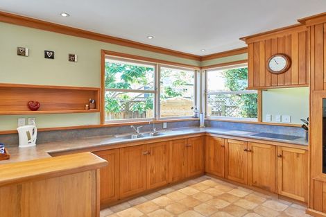 Photo of property in 39 Saint Albans Avenue, Hokowhitu, Palmerston North, 4410