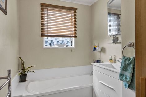 Photo of property in 37a Sunnyvale Street, Bell Block, New Plymouth, 4312