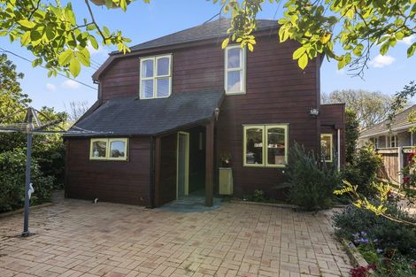 Photo of property in 48 Hautana Street, Woburn, Lower Hutt, 5010