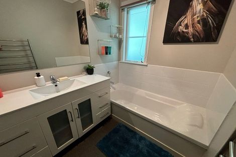 Photo of property in 18 Young Grove, Stokes Valley, Lower Hutt, 5019