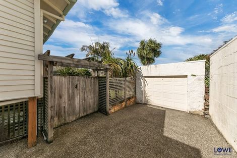 Photo of property in 4 Rattray Street, Devonport, Auckland, 0624