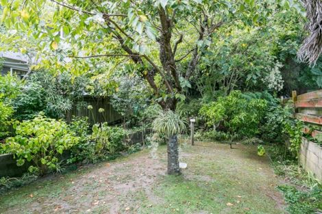 Photo of property in 17 Chaucer Road, Hospital Hill, Napier, 4110