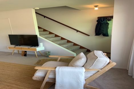 Photo of property in 3/222 The Esplanade, Island Bay, Wellington, 6023