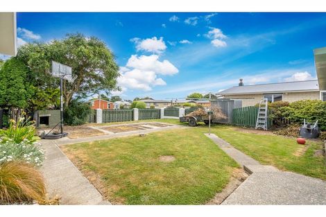 Photo of property in 66 Renfrew Street, Waikiwi, Invercargill, 9810