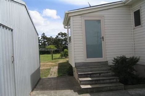 Photo of property in 37 Te Pua School Road, Helensville, 0875
