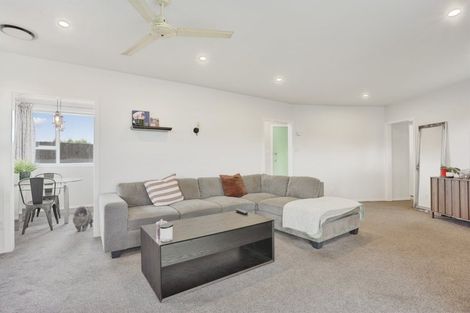 Photo of property in 8 Doggett Place, Rangiora, 7400