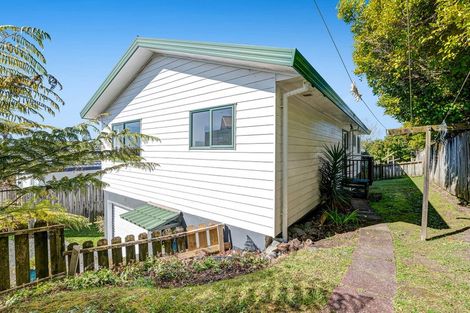 Photo of property in 14 Jean Place, Stanmore Bay, Whangaparaoa, 0932