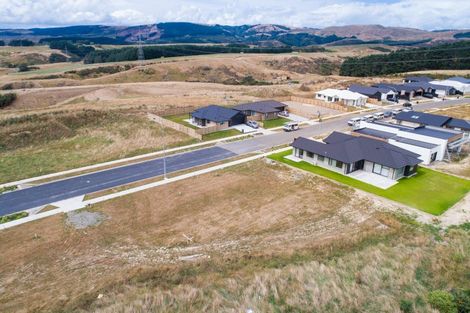 Photo of property in 81 Atlantic Drive, Fitzherbert, Palmerston North, 4410