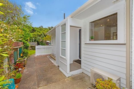 Photo of property in 1/13 Luckie Street, Tawa, Wellington, 5028