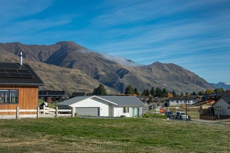 Photo of property in 5 Durry Lane, Wanaka, 9305