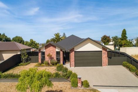 Photo of property in 13 Puketutu Grove, Motueka, 7120