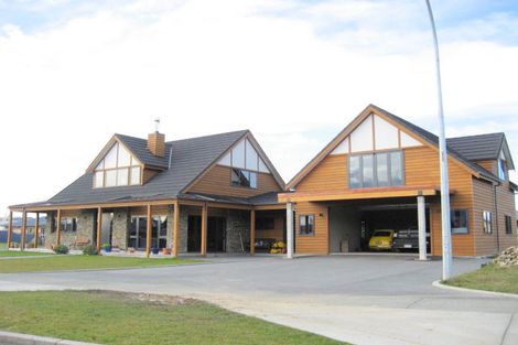 Photo of property in 8 Jackson Street, Te Anau, 9600