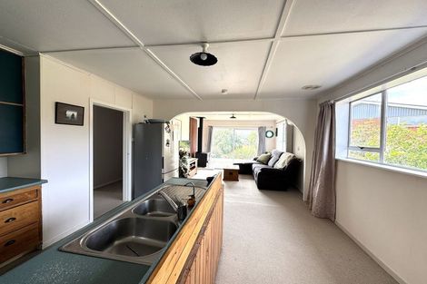 Photo of property in 9 Cargill Street, Owaka, 9535