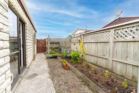 Photo of property in 60b Cutten Street, South Dunedin, Dunedin, 9012