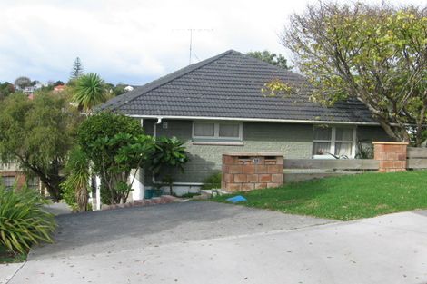 Photo of property in 16 Mayfair Crescent, Mairangi Bay, Auckland, 0630