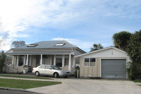 Photo of property in 702 Queen Street East, Parkvale, Hastings, 4122