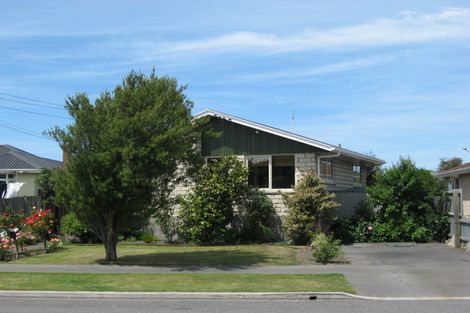 Photo of property in 229a Estuary Road, South New Brighton, Christchurch, 8062