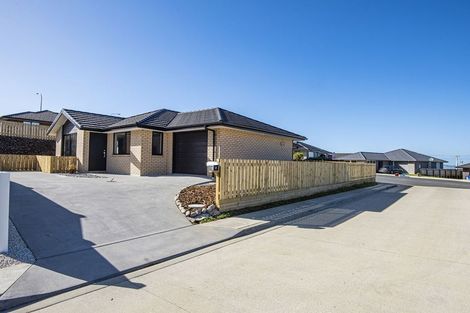 Photo of property in 2 Suncrest Lane, Port Whangarei, Whangarei, 0110