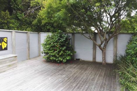 Photo of property in 2/28 Knightsbridge Drive, Forrest Hill, Auckland, 0620